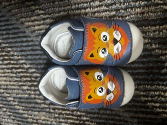 Baby shoes