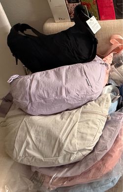 LULULEMON BODY BAG