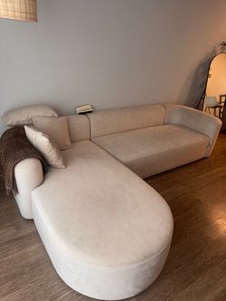 Acanva Mellow Velvet Curved 2-Piece Chaise Sectional