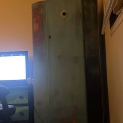 Wardrobe And Drawers