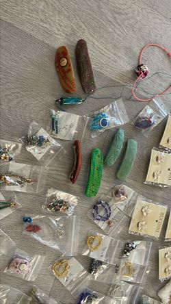 Rucinni Jewelry and Assorted Accessories Lot