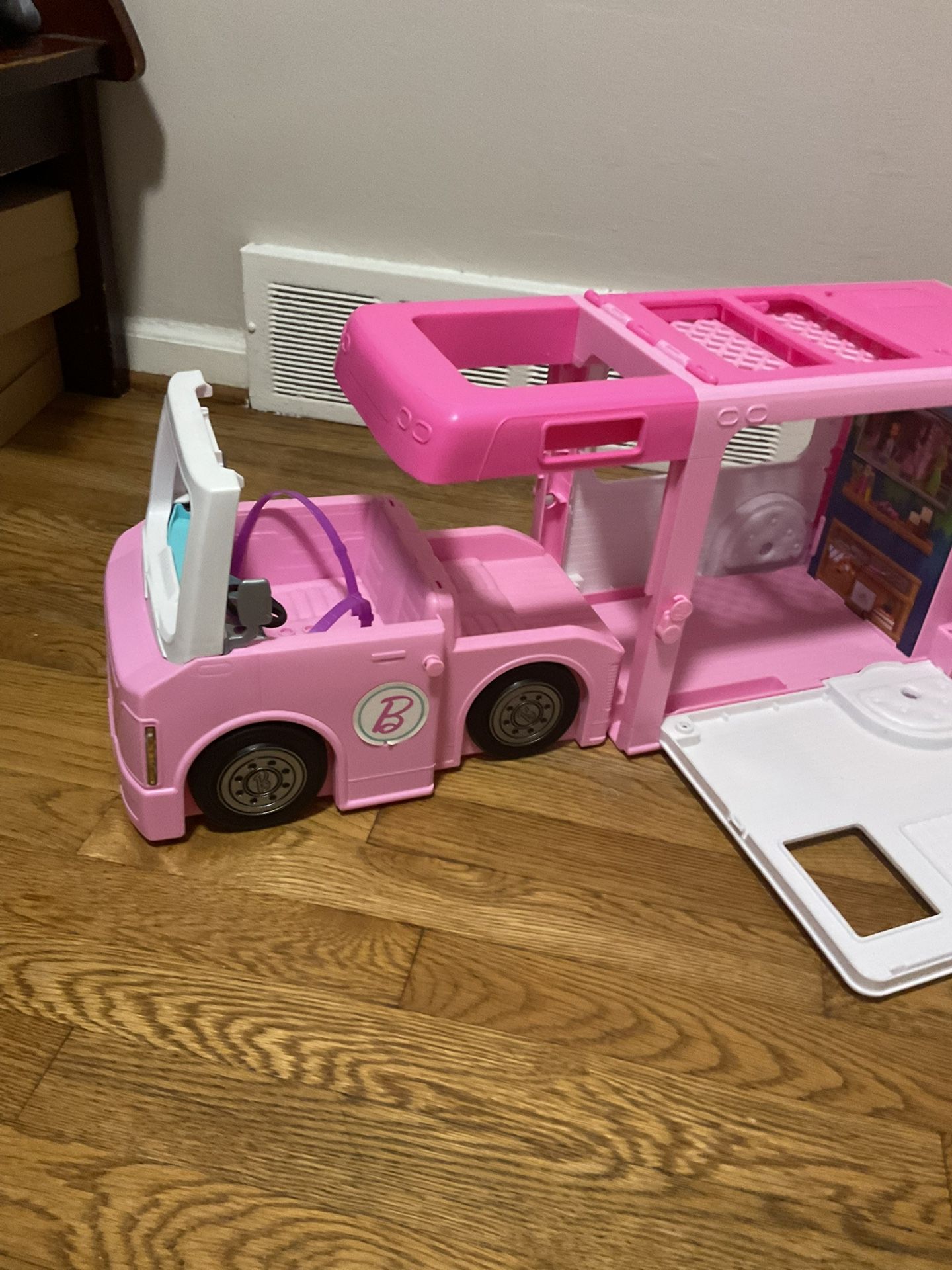 Barbie camper