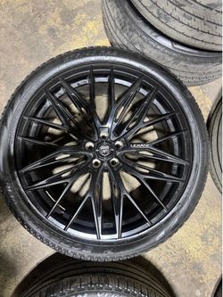 Lexani 22” Wheels & Pirelli Tires – Set of 4