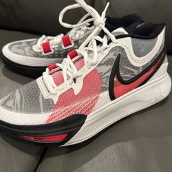 Brand New Nike - Size 9 - Without Box