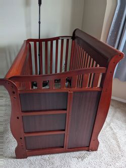4-in-1 Convertible Baby Crib with Mattress Support & Crib Bumper Protectors – Solid Wood