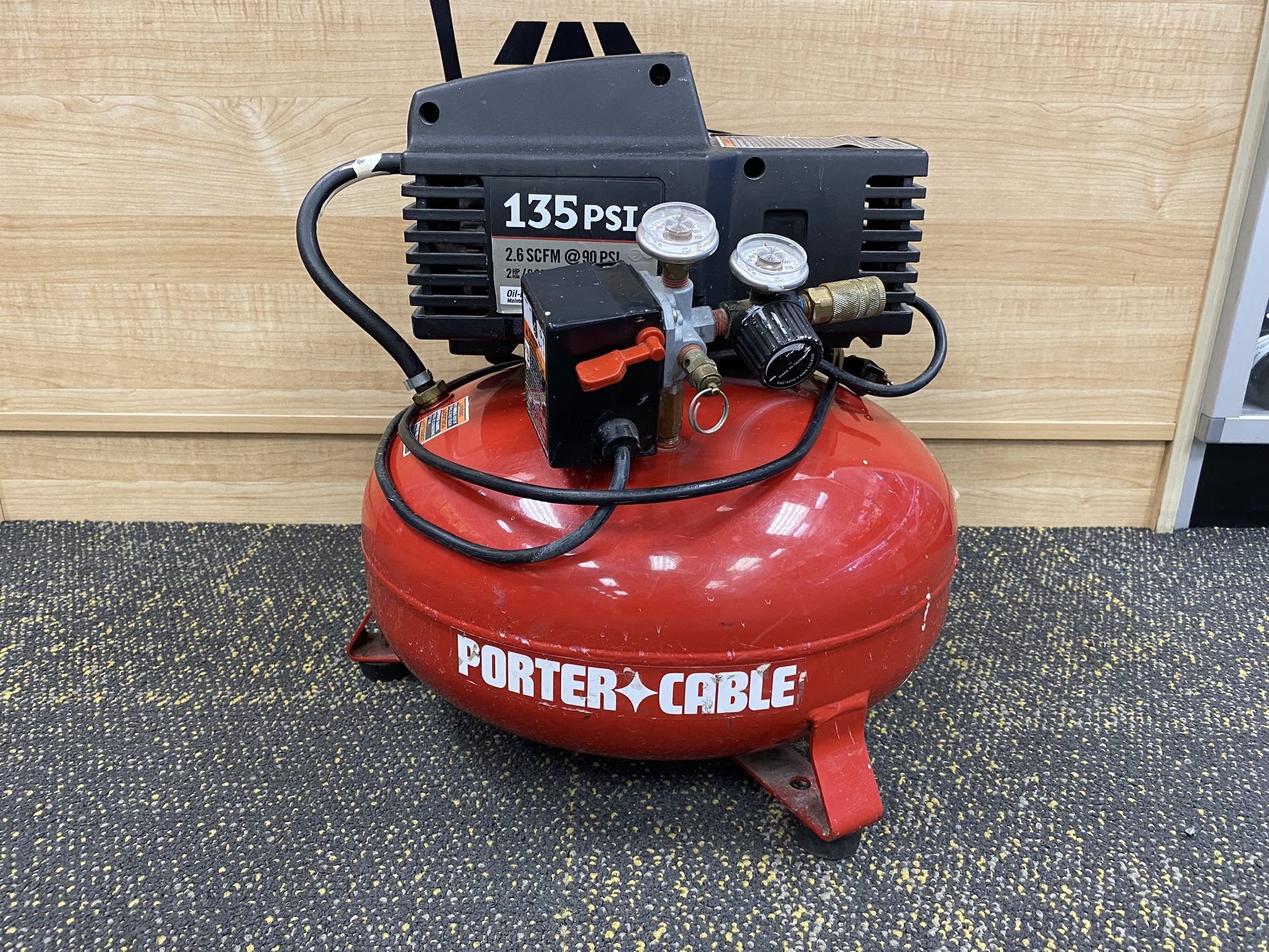 PORTER CABLE CFFN250N 6 GAL 135 PSI PANCAKE AIR COMPRESSOR