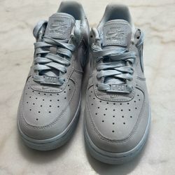 Girls Sz 3 1/2 Nikes 