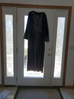 Embroidered pull-over abaya