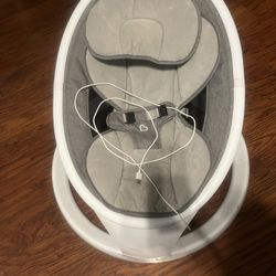 Munchkin Bluetooth Enabled Baby Swing 
