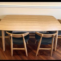 Modern Wood Dining Table with 4 Chairs – Excellent Condition