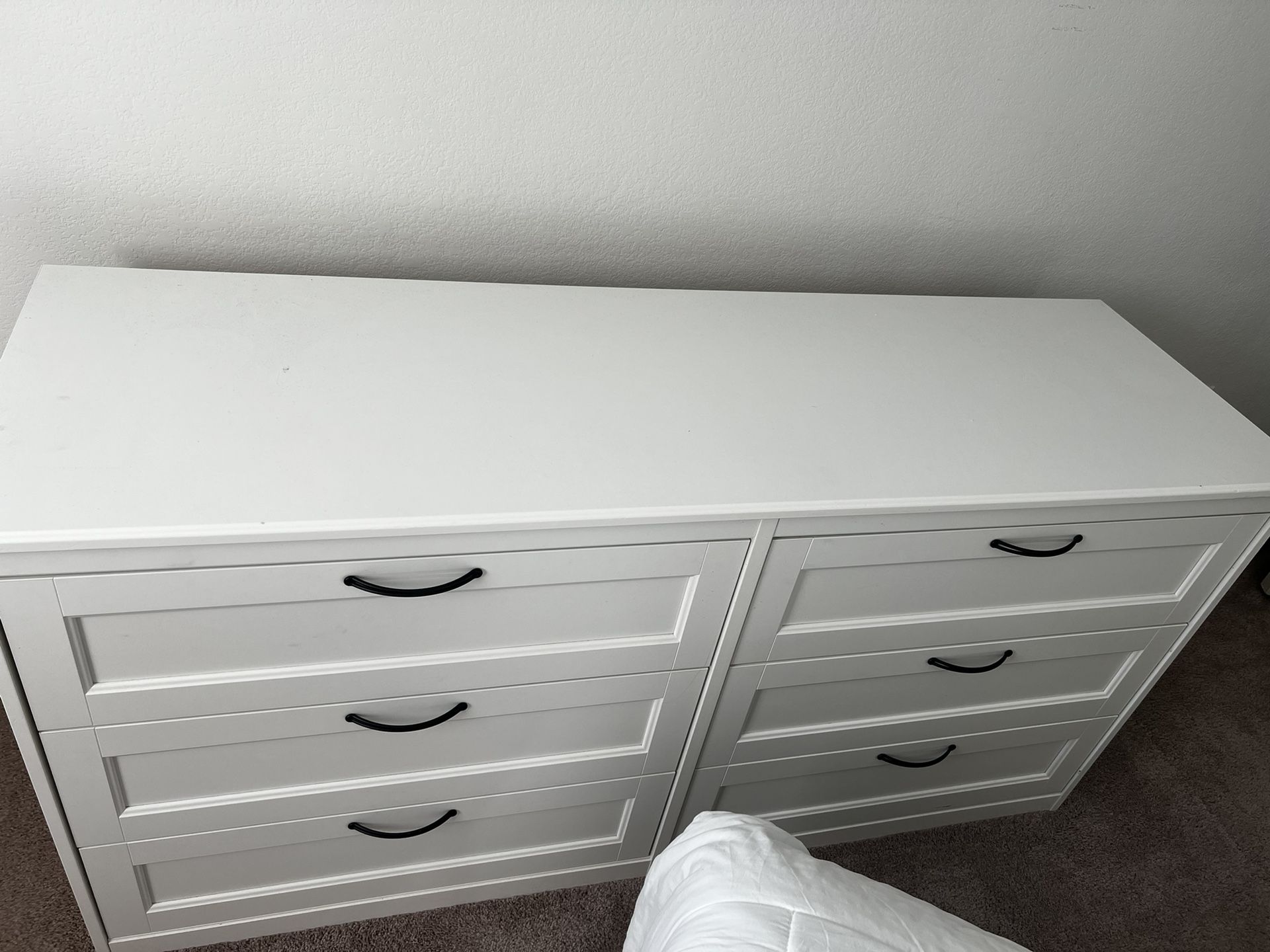 IKEA White 6-Drawer Dresser β Modern Shaker Style