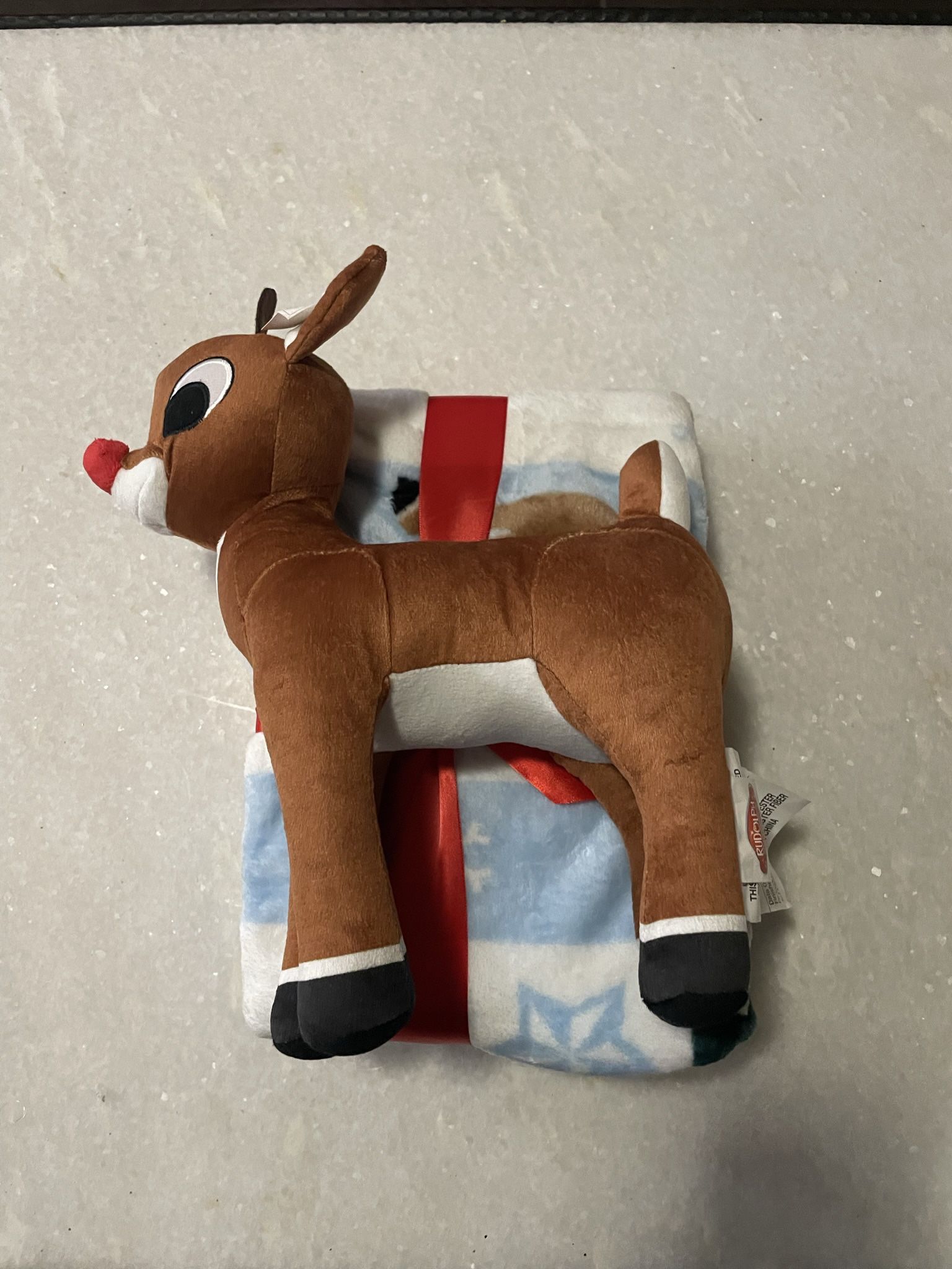 brand new rudolph plush and throw blanket set 