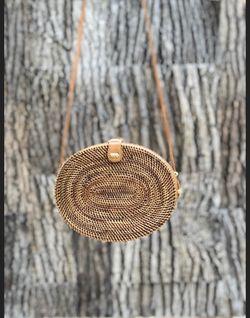 Oval Wicker/rattan Crossbody Purse 