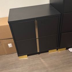 Sabrielle 4 Piece Bedroom Set