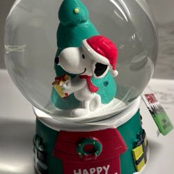 New snoopy peanuts christmas 120mm Snow Globe happy holidays