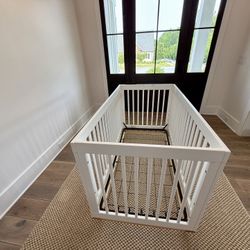 🌿 Modern Convertible Crib – Excellent Condition – $150