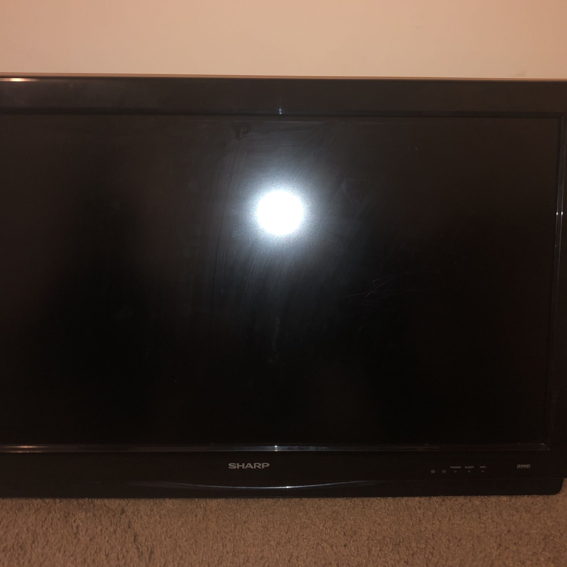 32in Sharp TV LCD