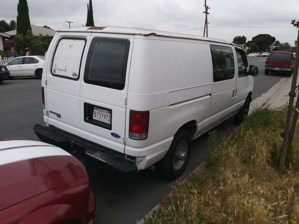 Ford Econoline 350