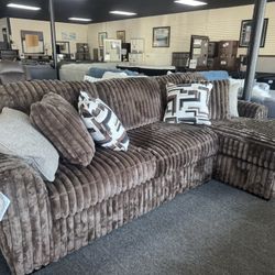 2-PC Midnight Sectional. ✅WE FINANCE✅