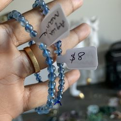 Aquamarine bracelets different grades , different sizes and different rates 