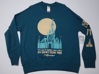 Walt Disney World adult large ( measurements included )