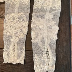 Gorgeous Short Sleeve Wedding Dress With Veil And Wristlets 