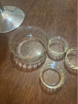Juejo de 3 tazas i una grande como para ser ensalada o guardar comida