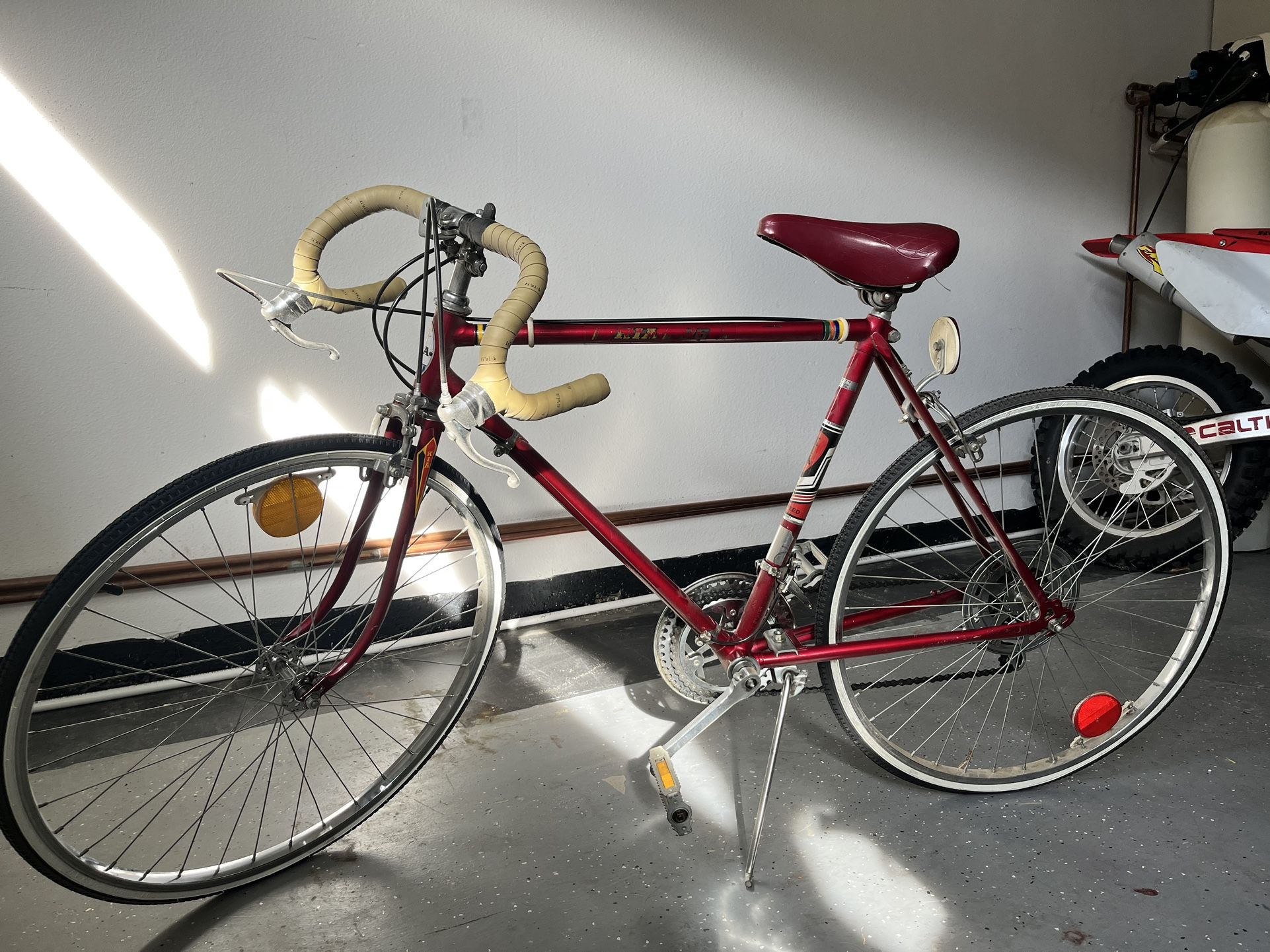 Free Vintage KIA 10 Speed Bike for Sale in Temecula, CA - OfferUp