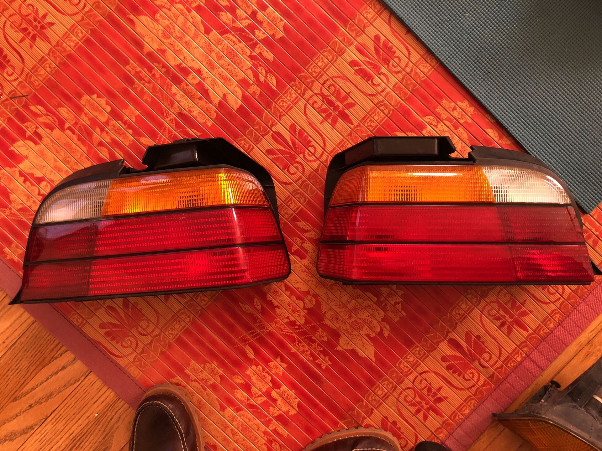 BMW E36 coupe tail lights