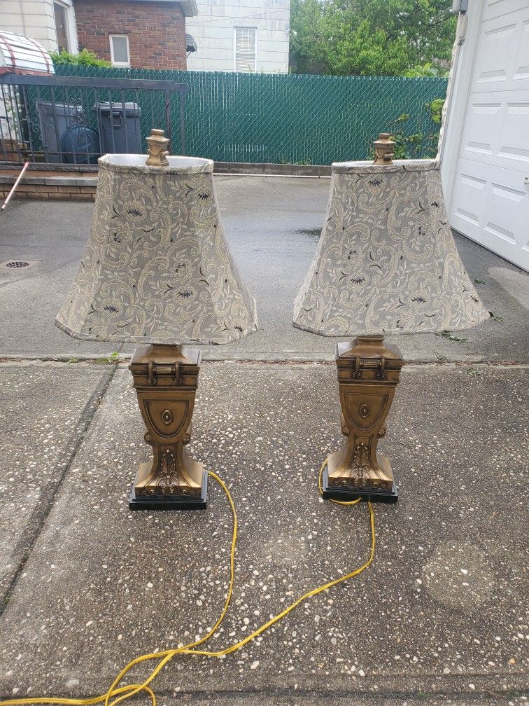 2 Vintage Lamps