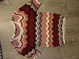 Wardrobe Chevron Red Short sleeve Sweater