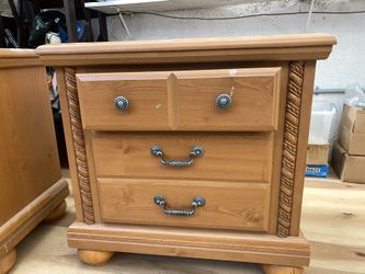 1 nightstand (27” x 17” x 27”)  -  $20