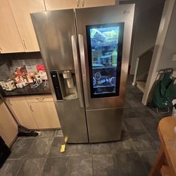 Used Lg  Refrigerator  / Freezer