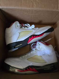 Ds Nike Air Jordan 5 "Fire Red" sz 12.5
