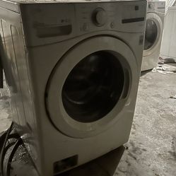 White LG Stackable Washer & Dryer Set 