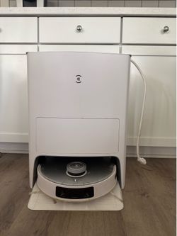 EcoVac Deebot T20 self propelled vacuum