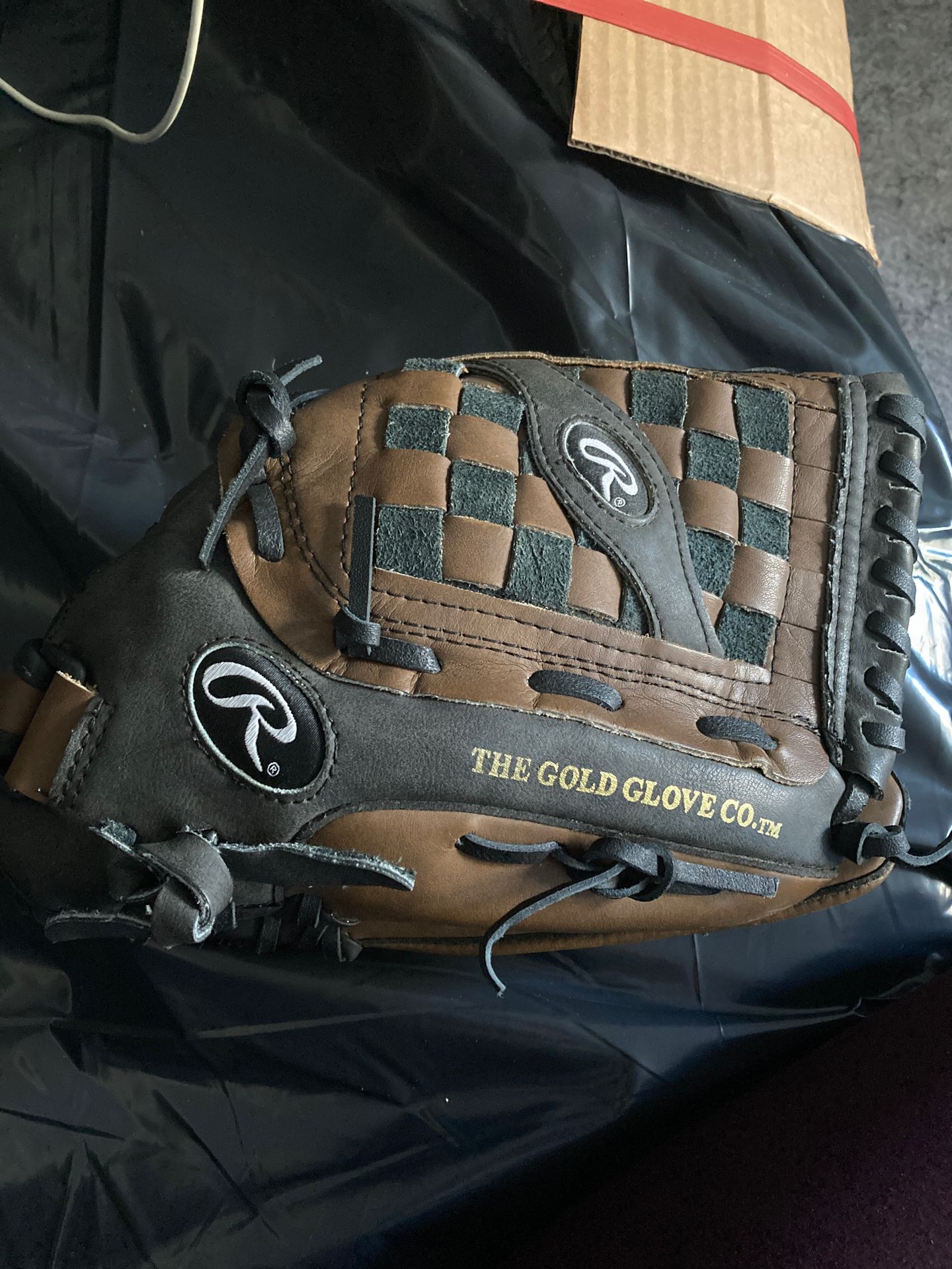 Rawlings 14-inch Softball Glove