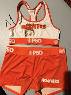 Hooters Outfit