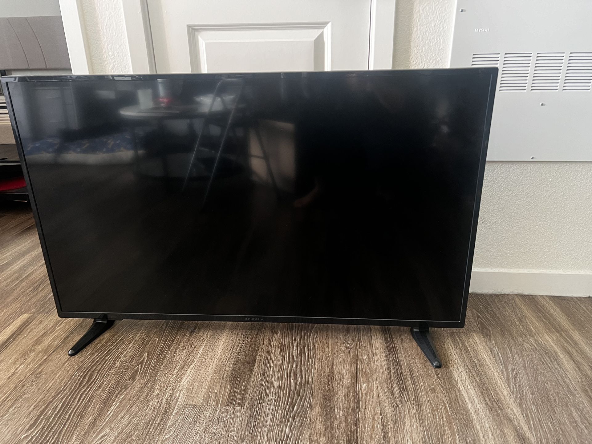 Insignia 50 Inch Tv