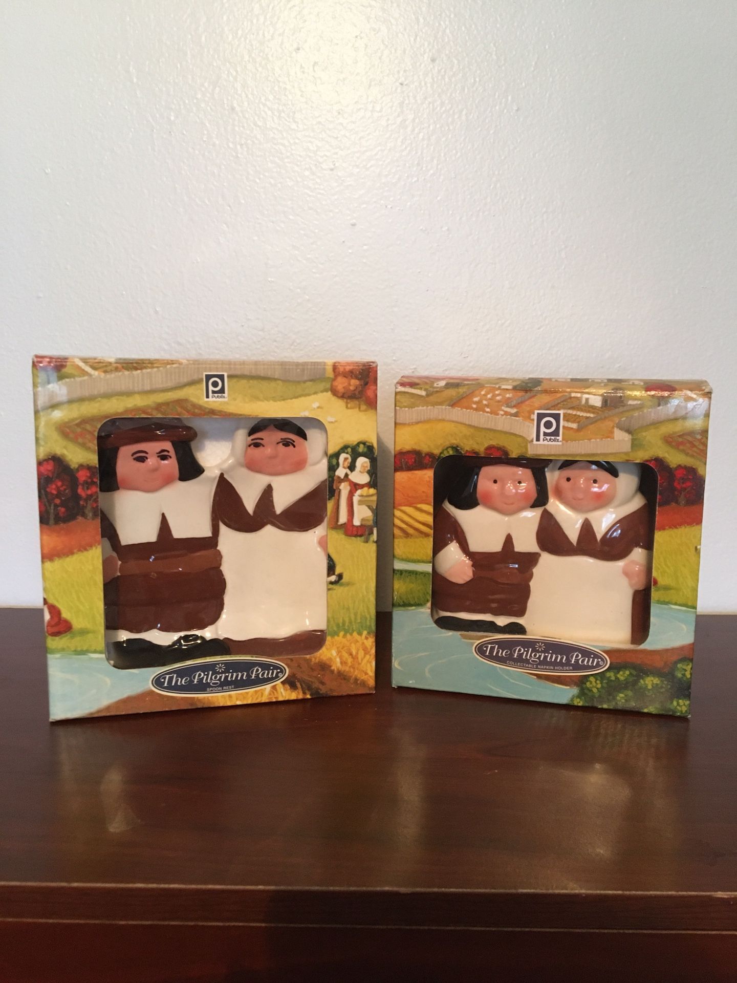 Publix Pilgrims Thanksgiving Serve Ware