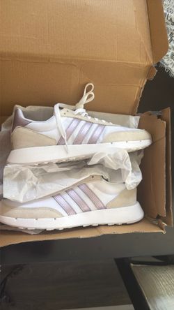 7.5 Addidas purple white new