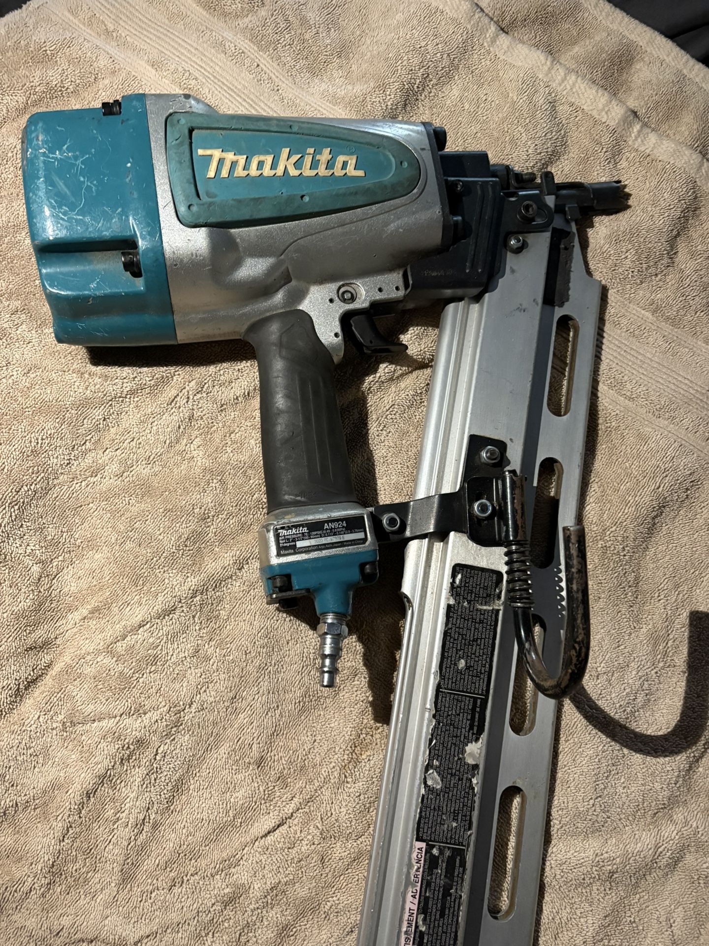 Makita framing gun