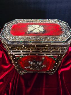 Vintage Handmade Decorative Trinket/Jewelry Box Traditional Southeast Asian Craftsmanship 9.5"×9.5"