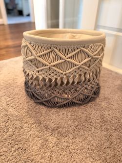 Woven Knit Canvas Basket