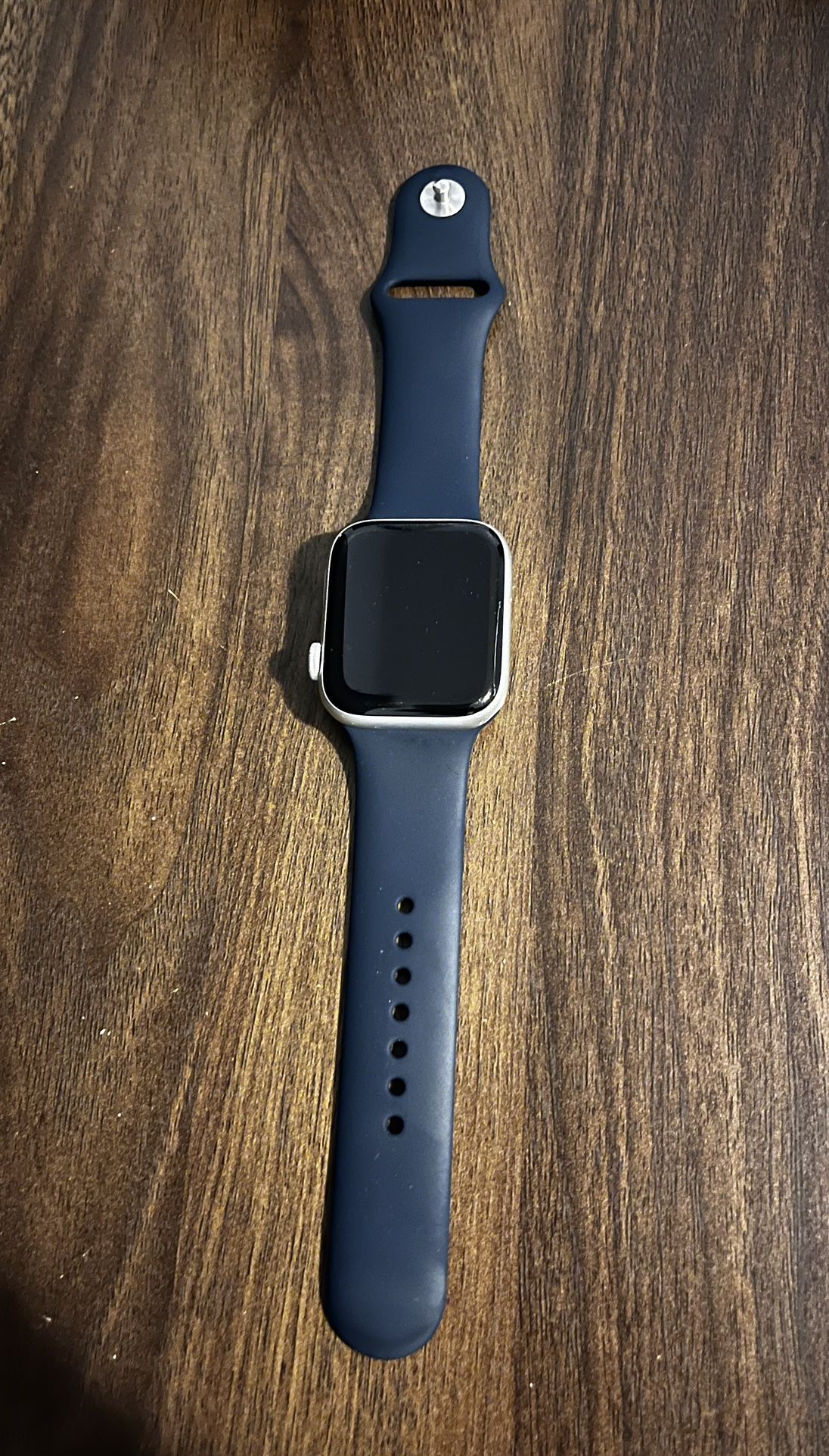 Apple watch SE, 50$ if you can pick it up today