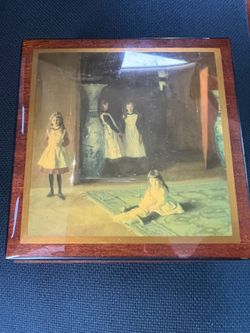 Ercolano art in wood jewelry box music box