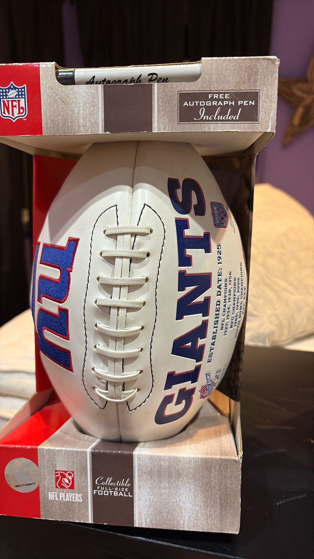 NFL collectible Giants football