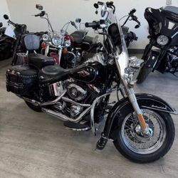2015 HARLEY-DAVIDSON FLSTC HERITAGE SOFTAIL CLASSIC 