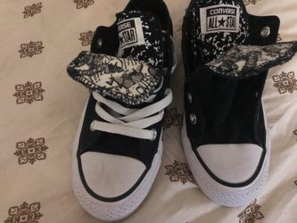 Converse ALL STAR!! $30 each or 50$ for both