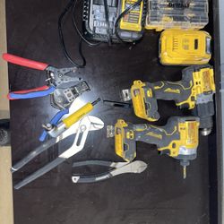 2 DEWALT DRILLS 